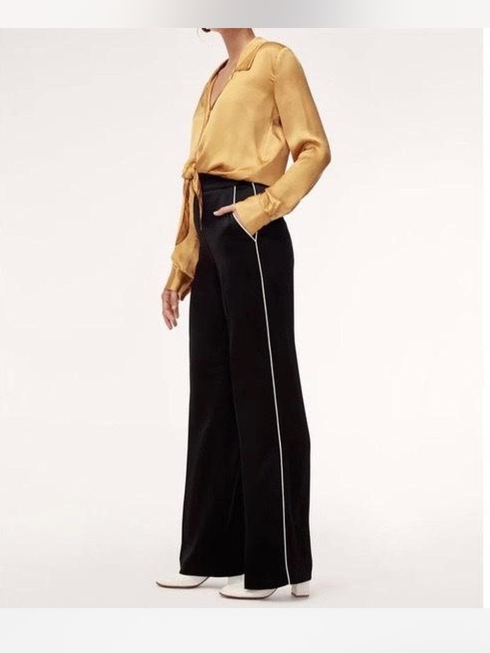Aritzia Wilfred Clarisse Black Satin Trousers NWOT Size 2
